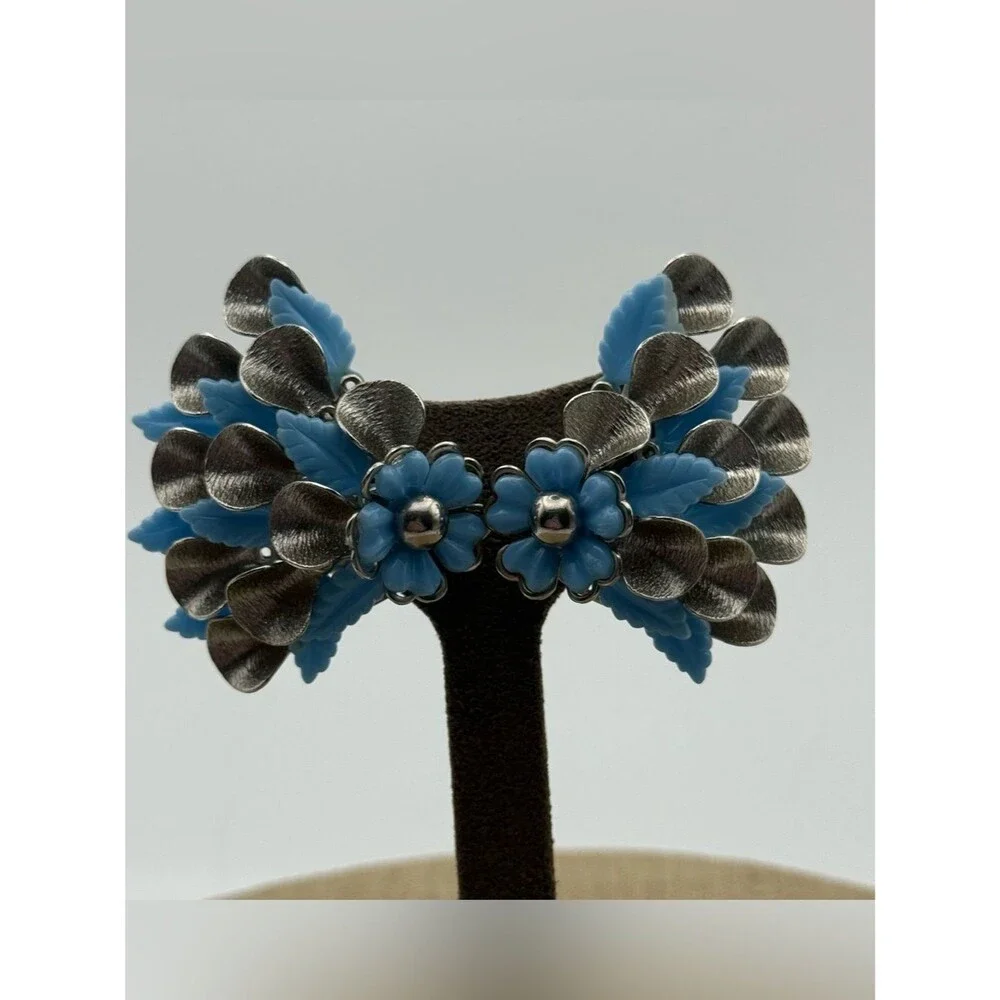 Vintage abstract Blue Flower Cluster Statement clip on earrings